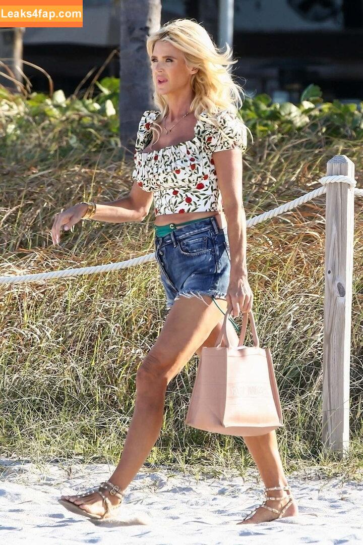 Victoria Silvstedt / vicsilvstedt / victoriasilvstedt leaked photo photo #0959