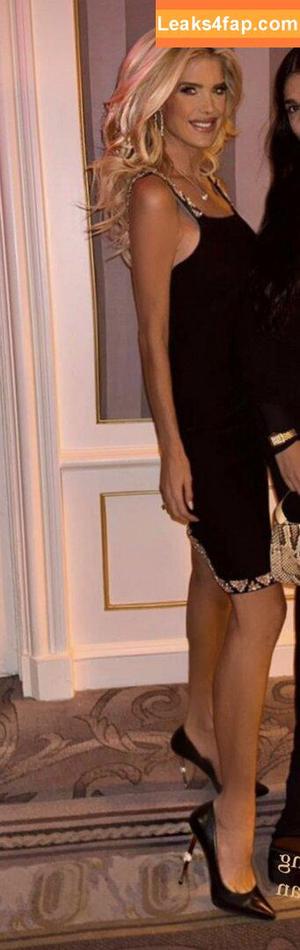 Victoria Silvstedt photo #0003