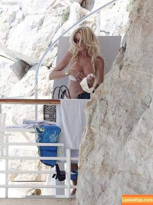 Victoria Silvstedt photo #0130