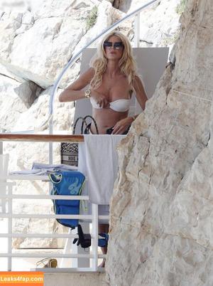 Victoria Silvstedt photo #0138