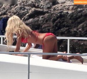 Victoria Silvstedt photo #0166