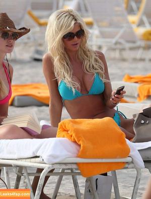 Victoria Silvstedt photo #0201