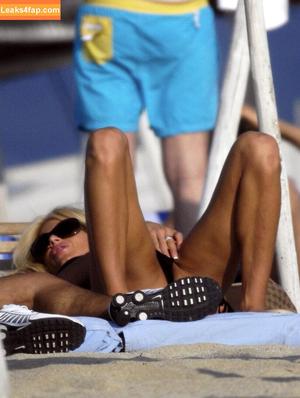 Victoria Silvstedt photo #0213