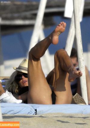 Victoria Silvstedt photo #0215