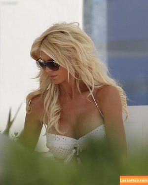 Victoria Silvstedt photo #0352