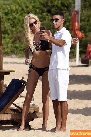 Victoria Silvstedt photo #0388