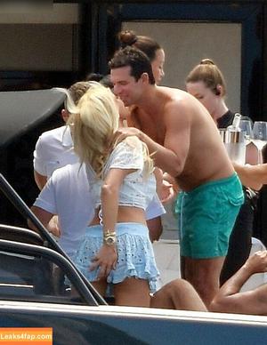 Victoria Silvstedt photo #0445