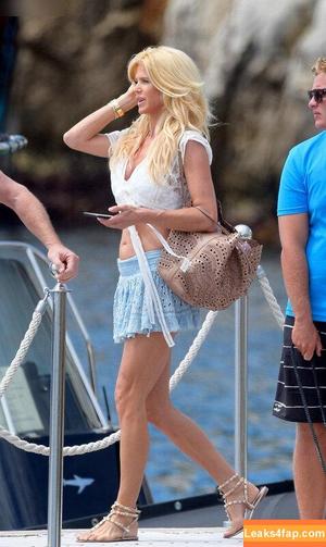 Victoria Silvstedt photo #0447
