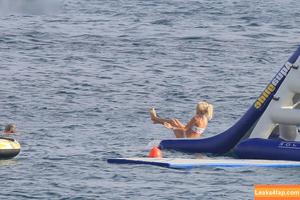 Victoria Silvstedt photo #0470