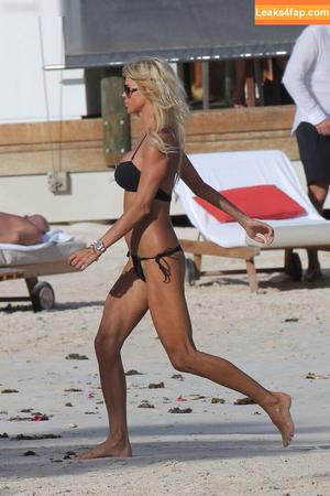 Victoria Silvstedt фото #0561