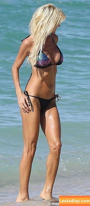 Victoria Silvstedt photo #0584