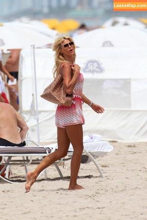 Victoria Silvstedt photo #0595
