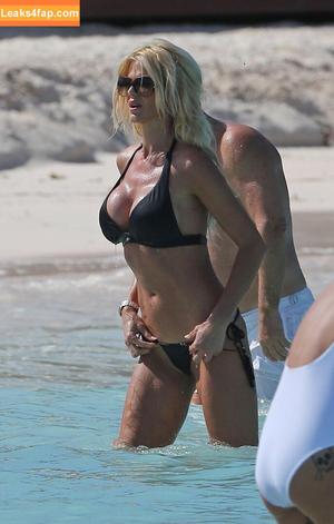 Victoria Silvstedt photo #0623
