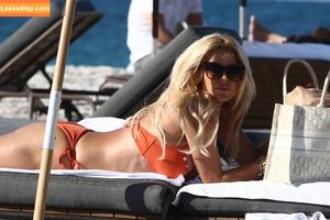 Victoria Silvstedt фото #1001
