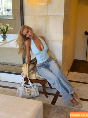 Victoria Turner photo #0158