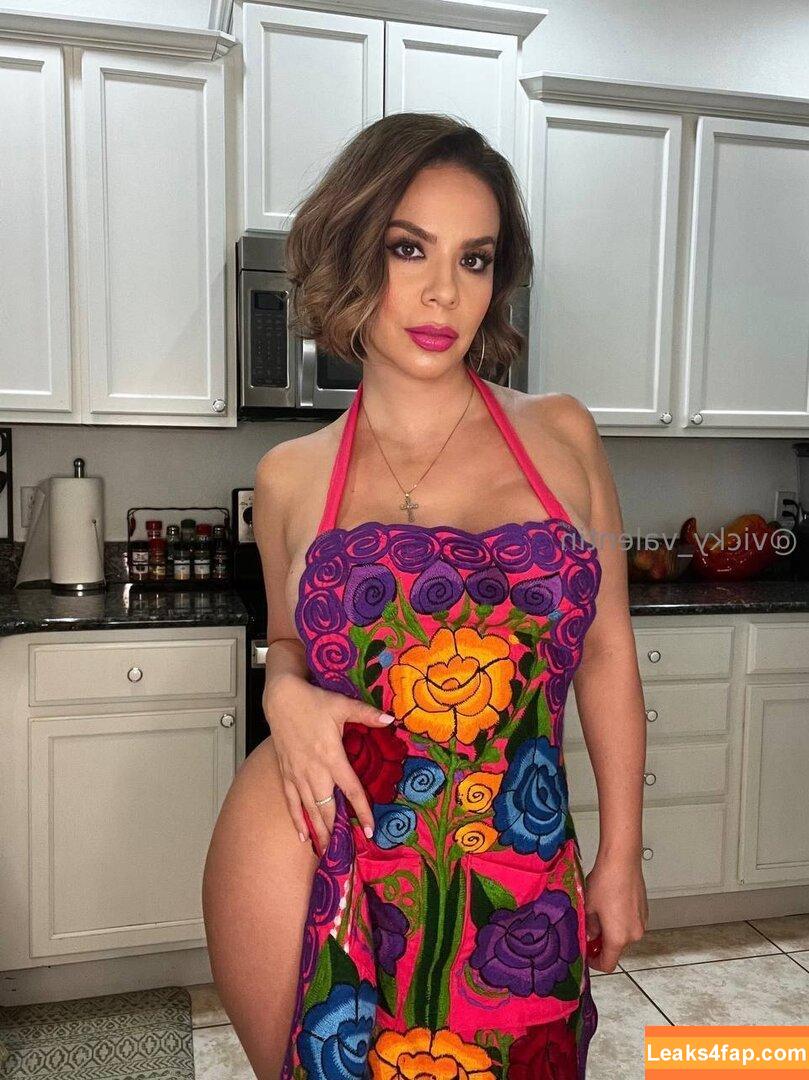 victoria_valentin /  слитое фото фото #0002