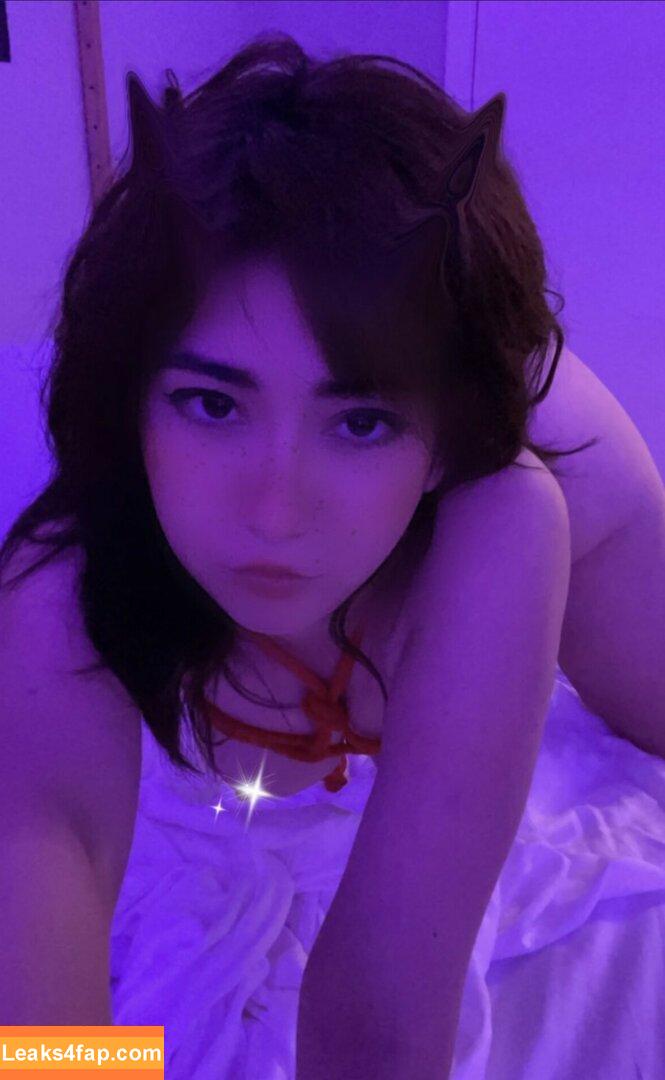 VictoriaLopez800 / PeachringS8 / kawaii-samaa leaked photo photo #0008