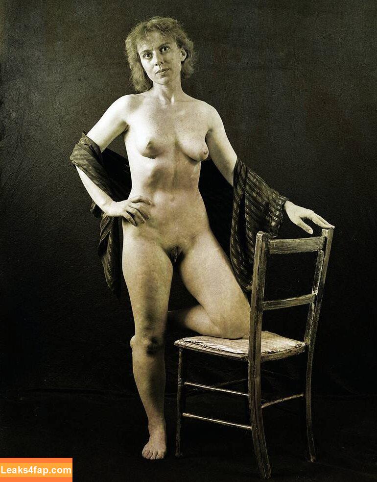 Victorian /  leaked photo photo #0002