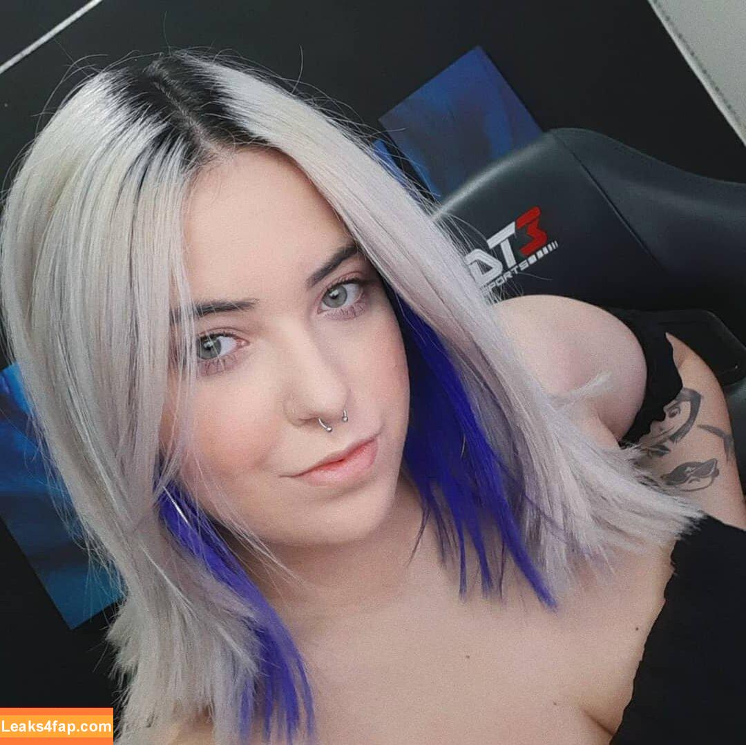 Viihtoia / Streamer / victoria / viihtoiaa leaked photo photo #0004