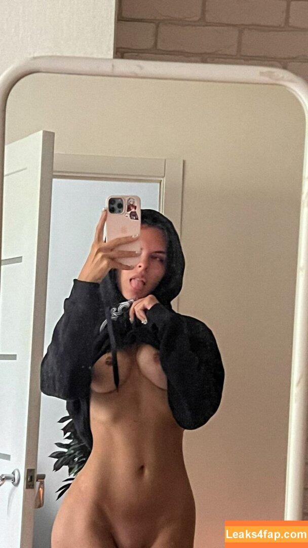 Vika Mednis / xmednisx leaked photo photo #0238