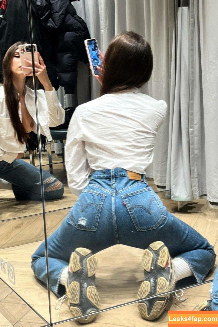 Vika Mednis / xmednisx leaked photo photo #0304