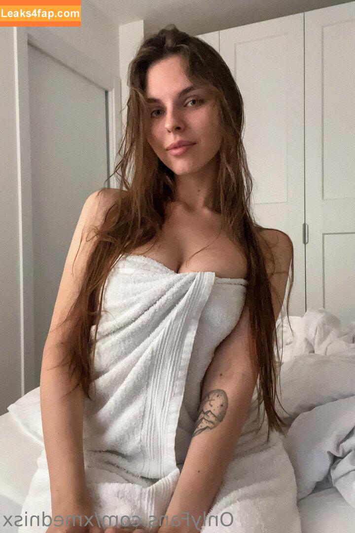 Vika Mednis / xmednisx leaked photo photo #0350