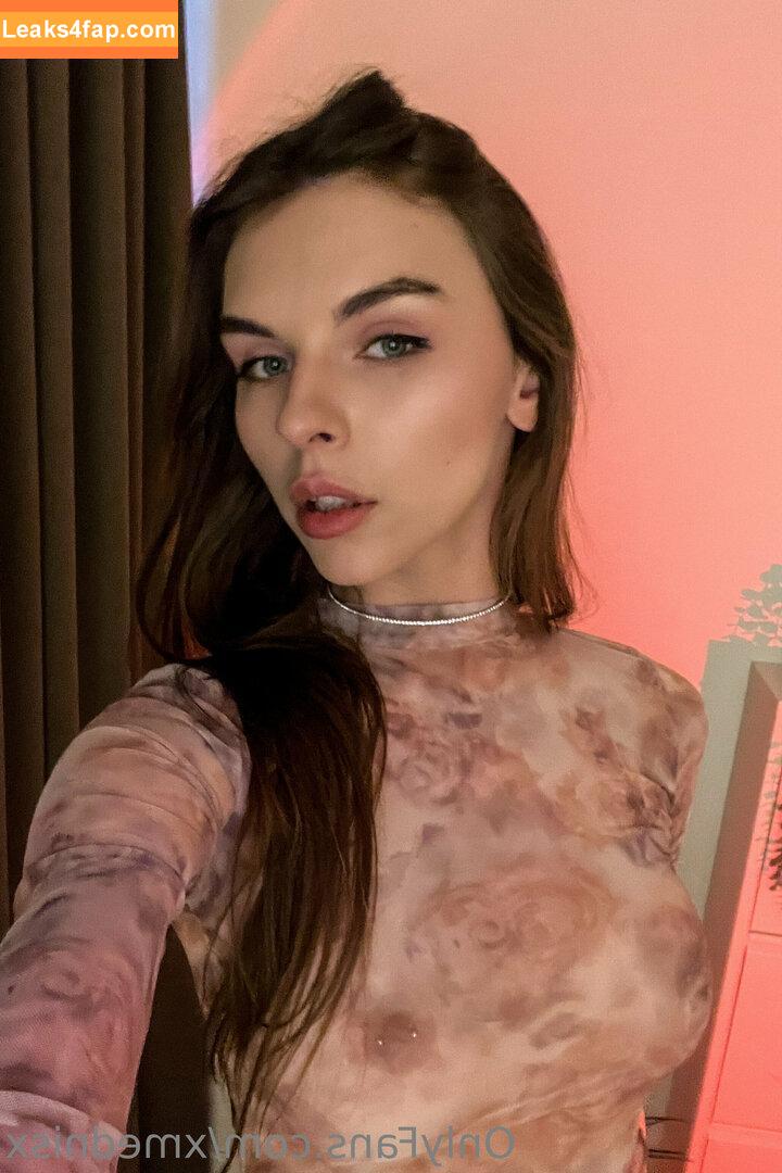 Vika Mednis / xmednisx leaked photo photo #0404