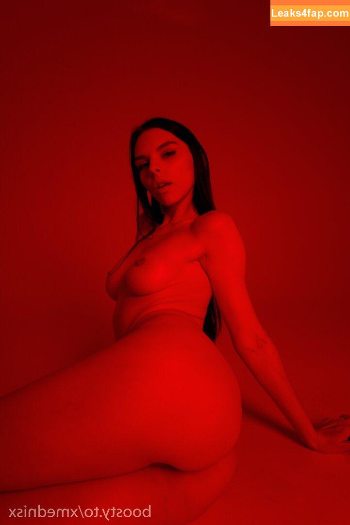 Vika Mednis / xmednisx leaked photo photo #0814