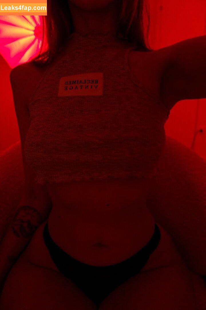 Vika Mednis / xmednisx leaked photo photo #0857