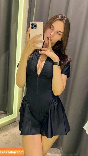 Vika Mednis photo #0207