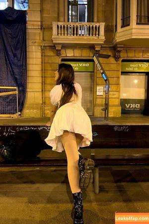 Vika Mednis photo #0274