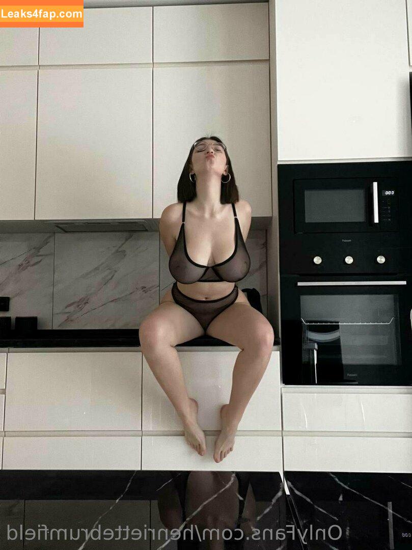 vikaa_vika_love / novelcompleteness1 / taynawinfrey1 / taynawinfrey2 / vikaa / vikaa.official / viktoriaaa_aaaa leaked photo photo #0059