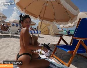 Villarroel photo #0007