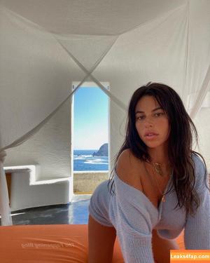 Villarroel photo #0015