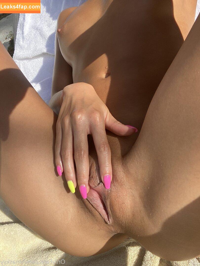 Vina Sky / vinabambina / vinaskyy слитое фото фото #0540