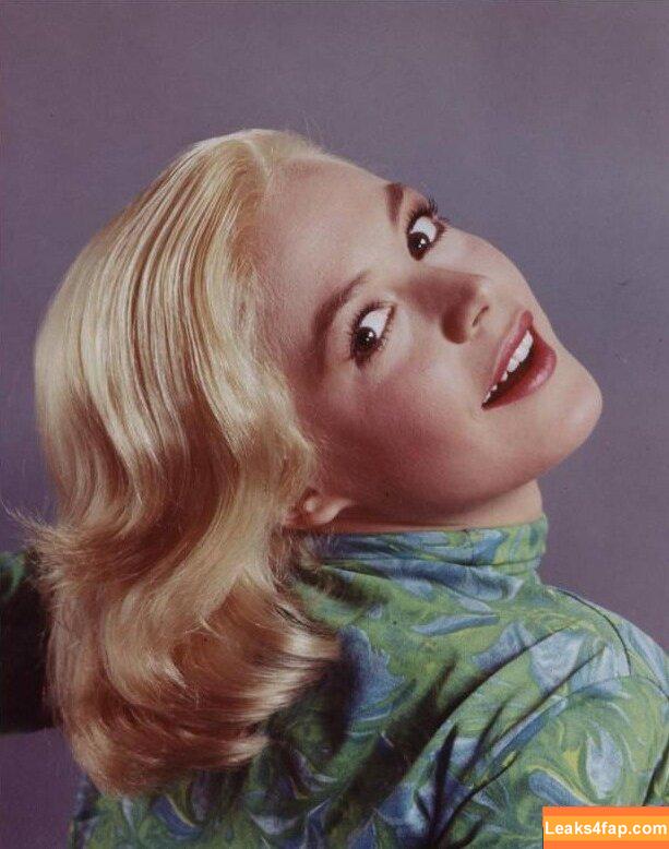 Vintage Sexy Celebs / vintagemoviestars leaked photo photo #0347