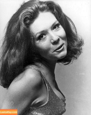 Vintage Sexy Celebs photo #0045