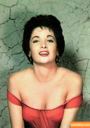 Vintage Sexy Celebs photo #0053