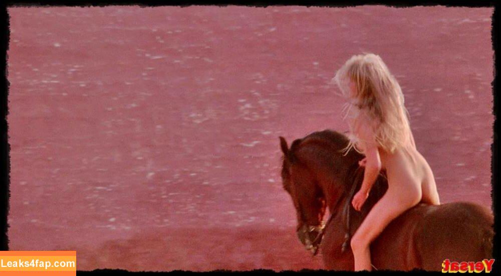 Vintage Starlets /  leaked photo photo #0399