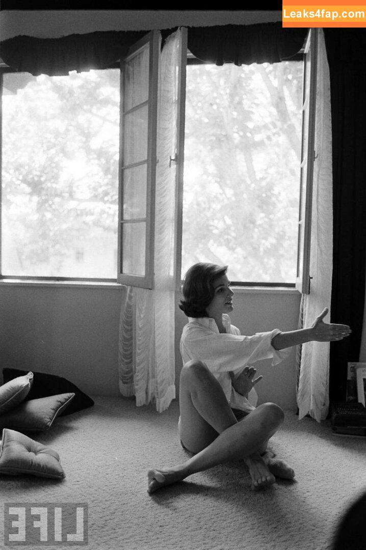 Vintage Starlets /  leaked photo photo #0656