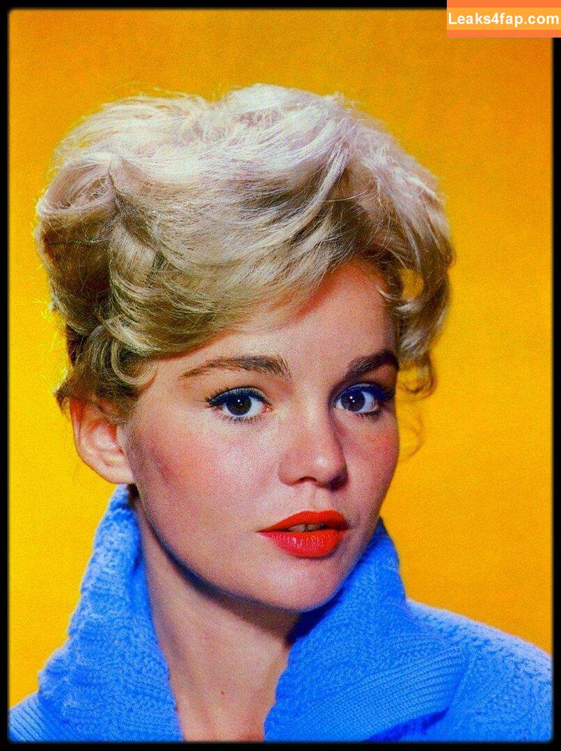 Vintage Starlets /  leaked photo photo #0746