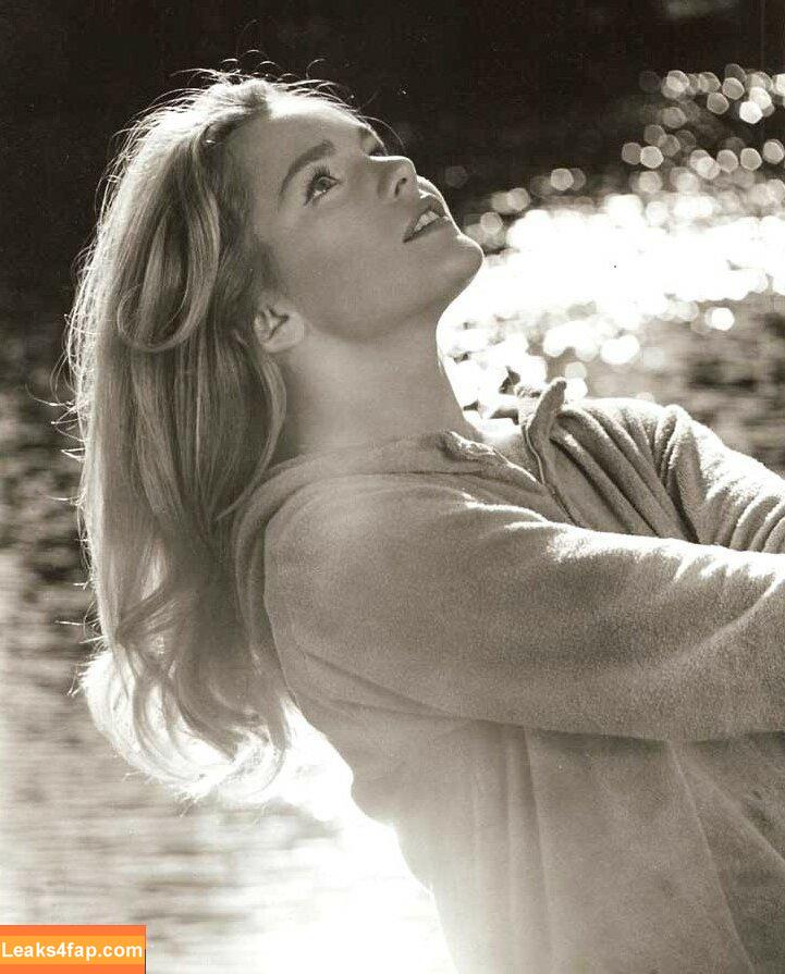 Vintage Starlets /  leaked photo photo #0759