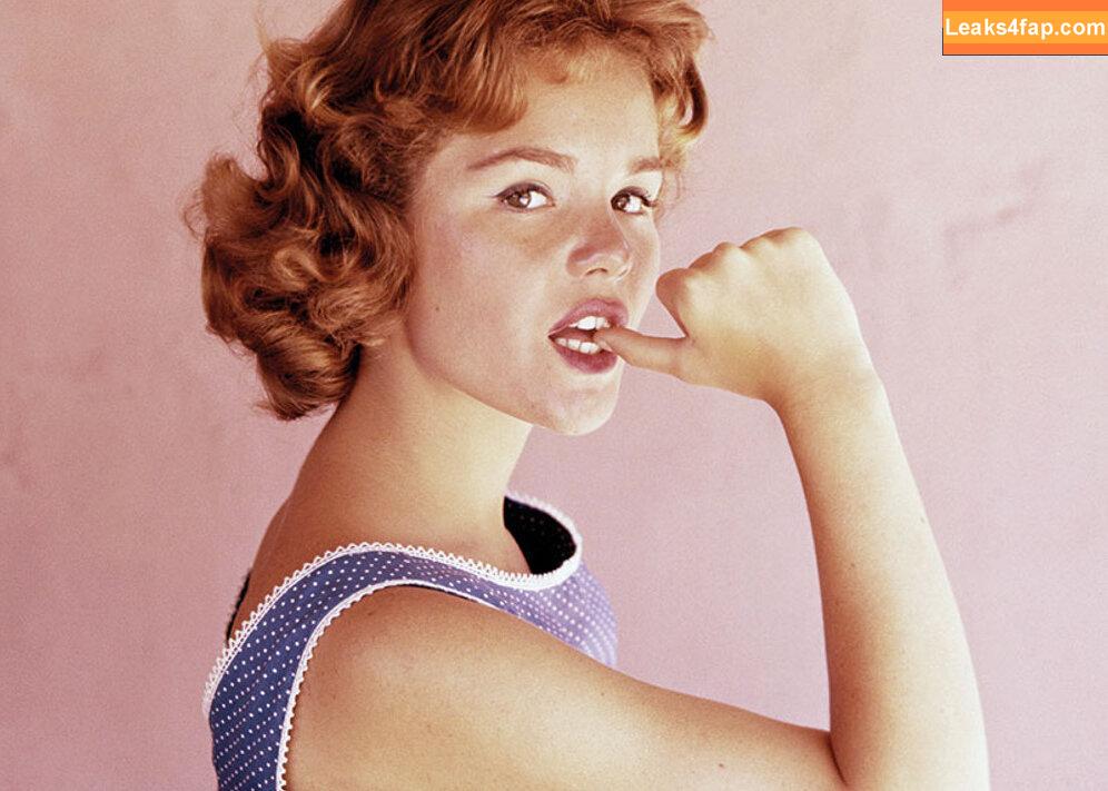 Vintage Starlets /  leaked photo photo #0762