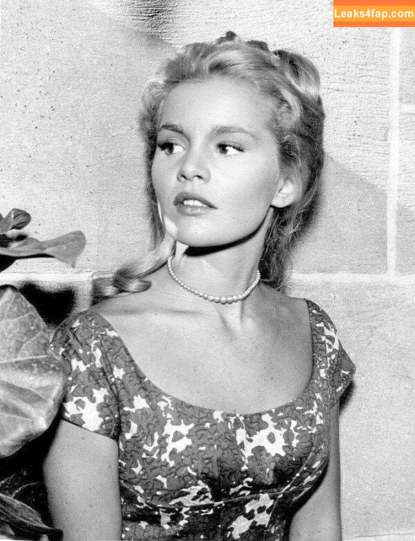 Vintage Starlets /  leaked photo photo #0766