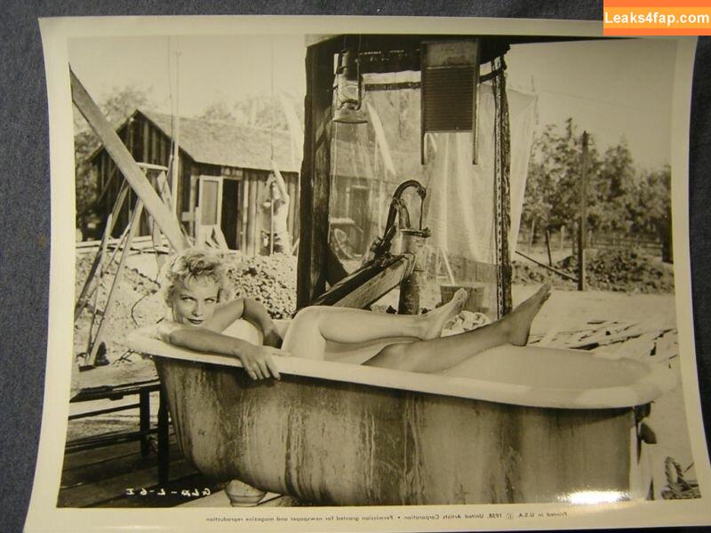 Vintage Starlets /  leaked photo photo #0896