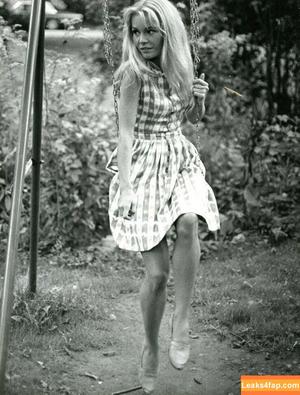 Vintage Starlets photo #0765