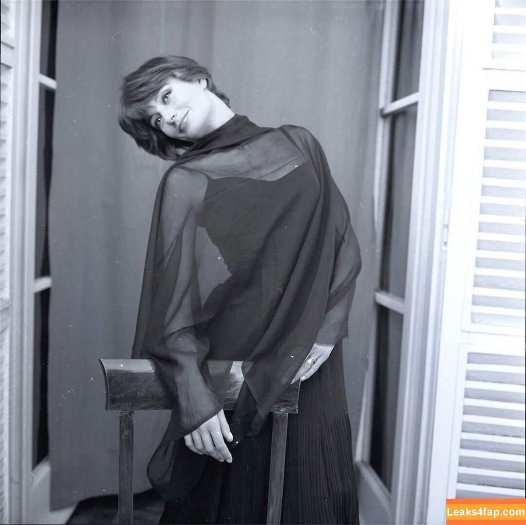 Vintage Starlets /  leaked photo photo #1041