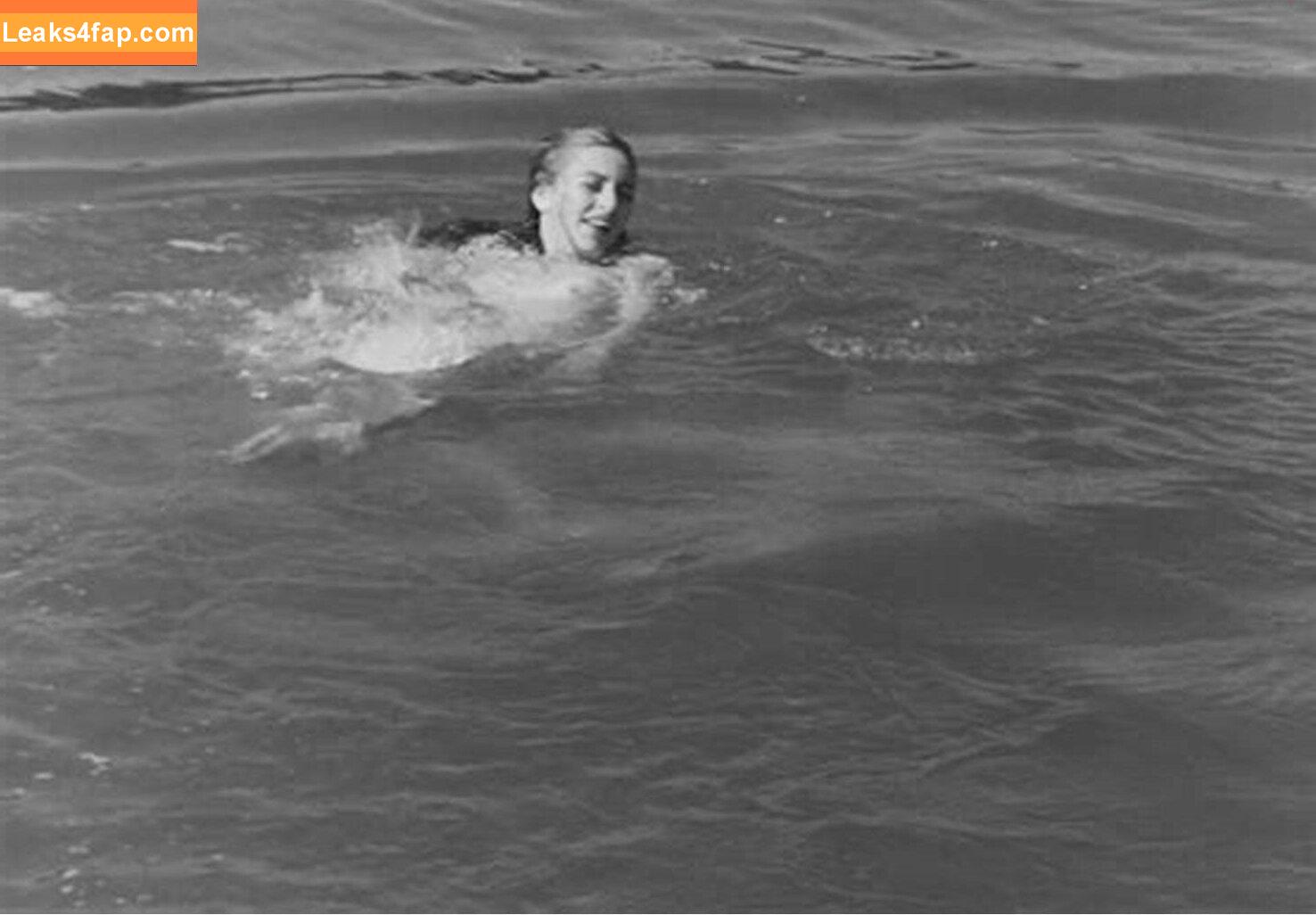 Vintage Starlets /  leaked photo photo #1043