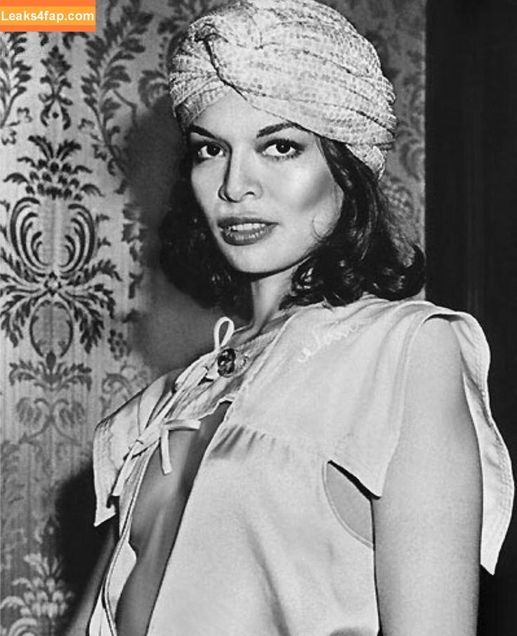 Vintage Starlets /  leaked photo photo #1197