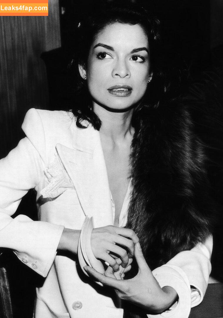 Vintage Starlets /  leaked photo photo #1205